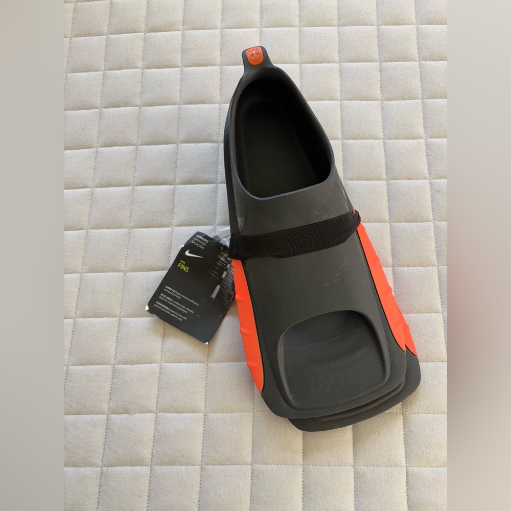 Nike Men’s Black and Orange Swim Fins